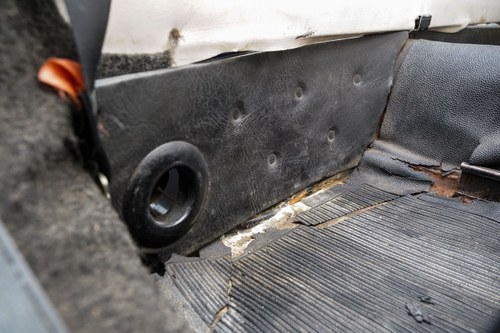 1975 Volkswagen Beetle Karmann Cabriolet 1600 (LHD) In vendita (immagine 88 di 249)