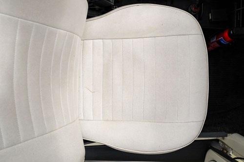 1975 Volkswagen Beetle Karmann Cabriolet 1600 (LHD) In vendita (immagine 67 di 249)