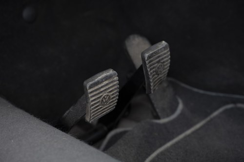 2004 Volkswagen Beetle Te koop (foto 43 van 93)