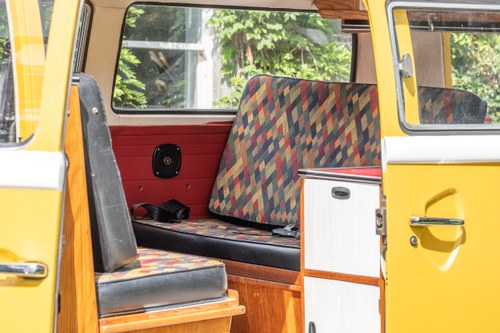 1977 Volkswagen Type 2 Camper Devon Conversion à venda (imagem 54 de 132)