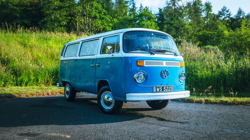 1977 Volkswagen T2 Camper Bay Window LHD ‘Smurf’ For Sale (picture 1 of 144)