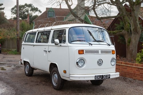 1976 Volkswagen T2 Bay Window Campervan En venta (imagen 10 de 143)