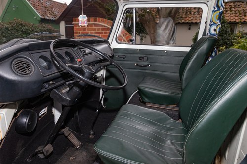1976 Volkswagen T2 Bay Window Campervan En venta (imagen 61 de 143)