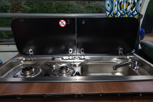 1976 Volkswagen T2 Bay Window Campervan En venta (imagen 78 de 143)