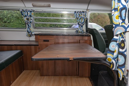 1976 Volkswagen T2 Bay Window Campervan En venta (imagen 67 de 143)