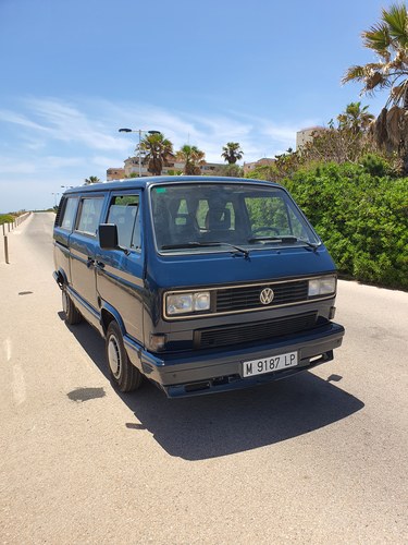 NO RESERVE - 1990 Volkswagen Caravelle 2.1 WBX à vendre (picture 4 of 57)