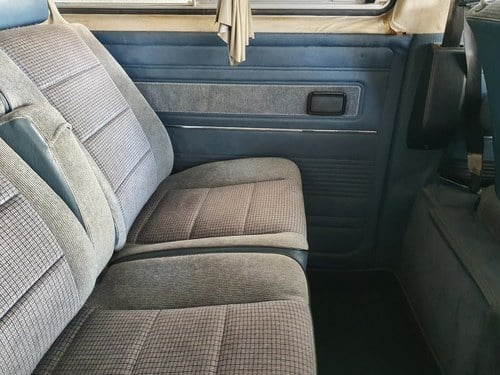 NO RESERVE - 1990 Volkswagen Caravelle 2.1 WBX à vendre (picture 21 of 57)