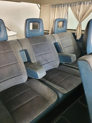 NO RESERVE - 1990 Volkswagen Caravelle 2.1 WBX à vendre (picture 22 of 57)