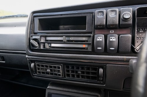 NO RESERVE - 1991 Volkswagen Golf GTI 16v For Sale (picture 44 of 222)