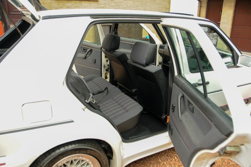 1988 VW Golf GTI (Mark 2) Votex zum Verkauf (Bild 76 von 168)