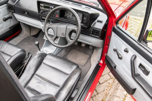 1990 Volkswagen Golf Mk1 GTI Cabriolet zum Verkauf (Bild 25 von 146)