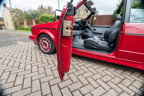 1990 Volkswagen Golf Mk1 GTI Cabriolet zum Verkauf (Bild 105 von 146)