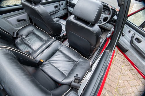 1990 Volkswagen Golf Mk1 GTI Cabriolet zum Verkauf (Bild 42 von 146)