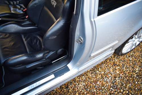 2003 VW Golf R32 Te koop (foto 75 van 139)