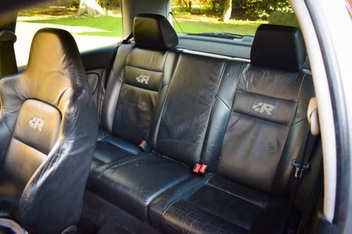 2003 VW Golf R32 Te koop (foto 60 van 139)