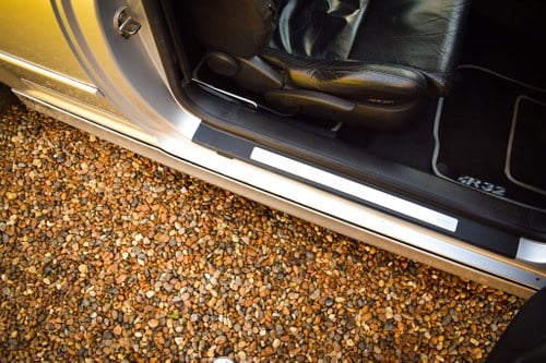 2003 VW Golf R32 Te koop (foto 72 van 139)