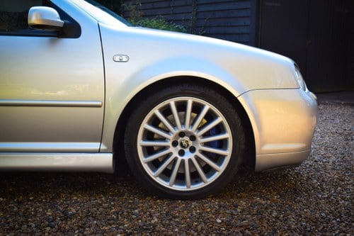 2003 VW Golf R32 Te koop (foto 36 van 139)