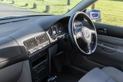NO RESERVE - 1999 Volkswagen Mk4 Golf V5 Auto à vendre (picture 54 of 126)