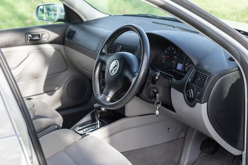 NO RESERVE - 1999 Volkswagen Mk4 Golf V5 Auto à vendre (picture 31 of 126)