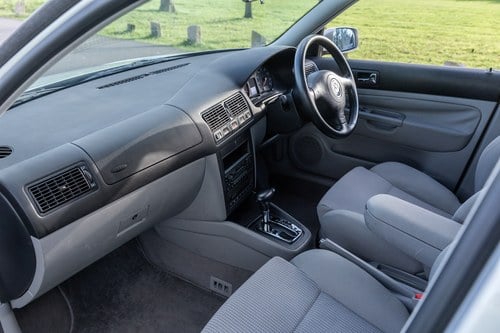 NO RESERVE - 1999 Volkswagen Mk4 Golf V5 Auto à vendre (picture 51 of 126)