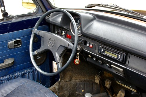 1977 Volkswagen Beetle Karmann Cabriolet Te koop (foto 45 van 70)