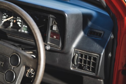 1983 Volkswagen Golf GTI 3 door (Mk1) zum Verkauf (Bild 48 von 141)