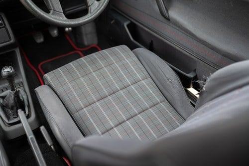 1989 Volkswagen Golf GTI 16v For Sale (picture 40 of 204)