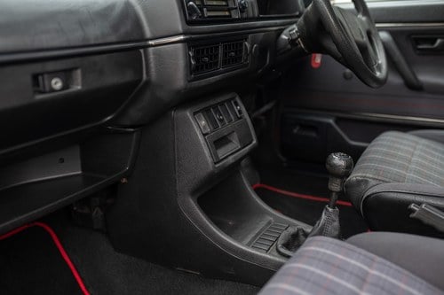 1989 Volkswagen Golf GTI 16v For Sale (picture 99 of 204)