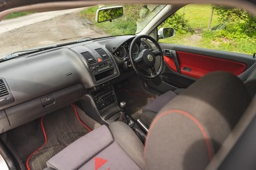 2001 Volkswagen Polo GTI zum Verkauf (Bild 13 von 58)