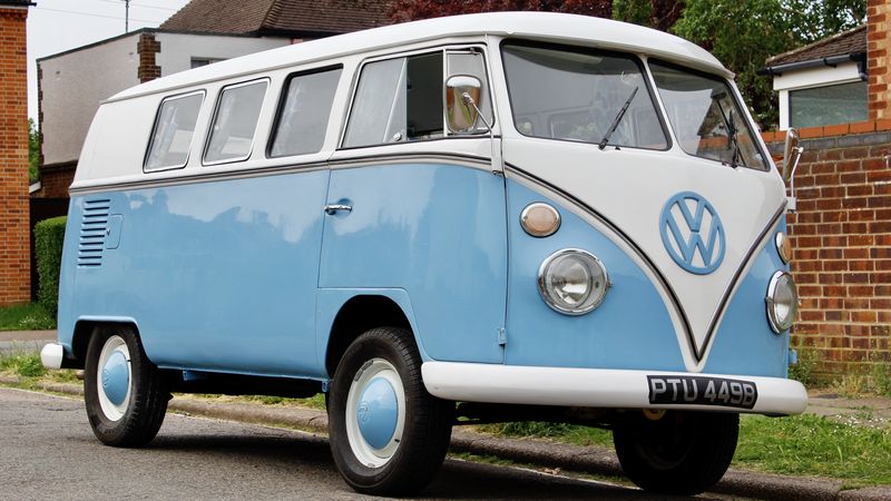 RESERVE LOWERED - 1964 Volkswagen Split-Screen 11-window camper In vendita (immagine 1 di 104)