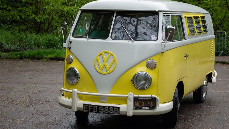 1964 VW Split Screen Sundial Camper For Sale (picture 1 of 163)