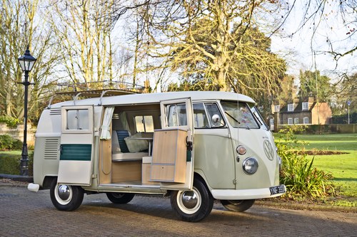 1963 VW Type 2 Splitscreen Sundial Campervan In vendita (immagine 64 di 146)