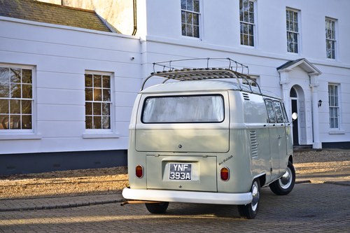 1963 VW Type 2 Splitscreen Sundial Campervan In vendita (immagine 14 di 146)