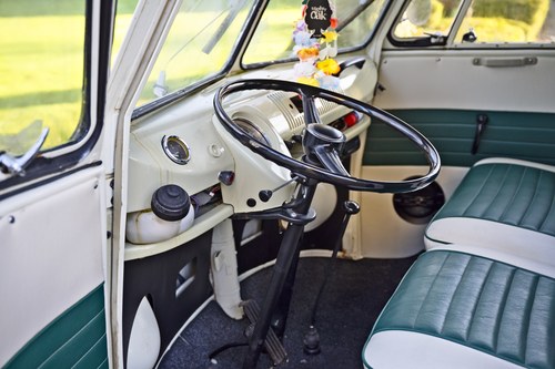 1963 VW Type 2 Splitscreen Sundial Campervan In vendita (immagine 37 di 146)