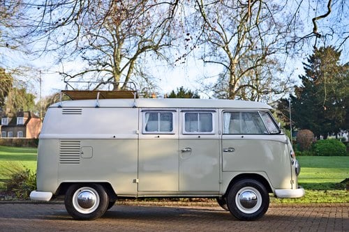 1963 VW Type 2 Splitscreen Sundial Campervan In vendita (immagine 6 di 146)