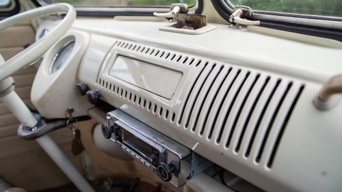 1967 Volkswagen Type 2 Splitscreen Westfalia Campervan En venta (imagen 35 de 93)