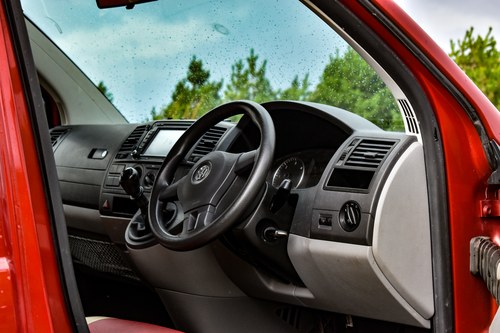 2011 Volkswagen Transporter T28 102 TDI SWB till salu (bild 30 av 115)