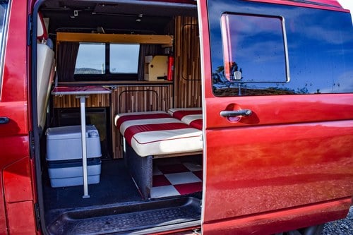 2011 Volkswagen Transporter T28 102 TDI SWB till salu (bild 47 av 115)