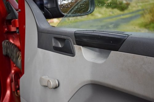 2011 Volkswagen Transporter T28 102 TDI SWB till salu (bild 41 av 115)