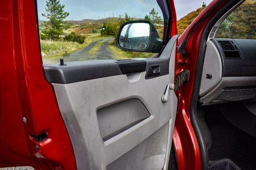 2011 Volkswagen Transporter T28 102 TDI SWB till salu (bild 43 av 115)