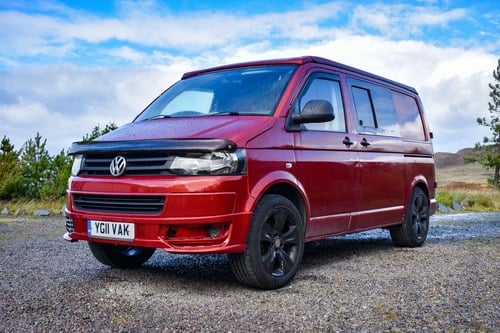 2011 Volkswagen Transporter T28 102 TDI SWB till salu (bild 1 av 115)