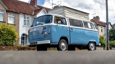 1972 Volkswagen T2 Bay Window Camper Van