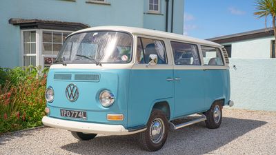 1972 Volkswagen T2 Bay Window Campervan