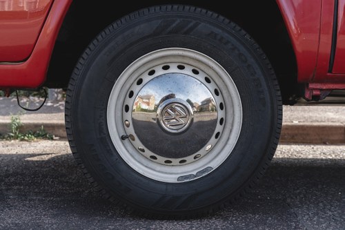 1974 Volkswagen T2 Bay Window Camper Te koop (foto 14 van 176)