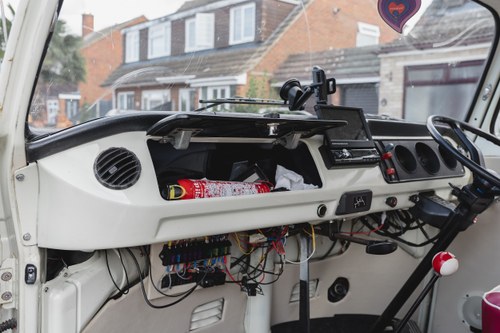 1974 Volkswagen T2 Bay Window Camper Te koop (foto 41 van 176)