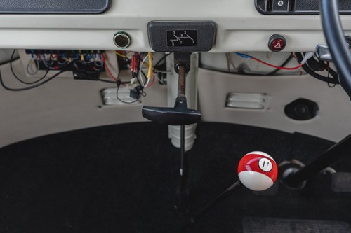 1974 Volkswagen T2 Bay Window Camper Te koop (foto 36 van 176)