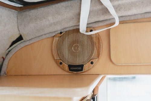 1974 Volkswagen T2 Bay Window Camper Te koop (foto 81 van 176)