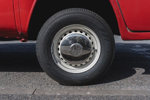 1974 Volkswagen T2 Bay Window Camper Te koop (foto 13 van 176)