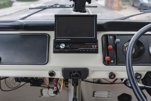 1974 Volkswagen T2 Bay Window Camper Te koop (foto 34 van 176)