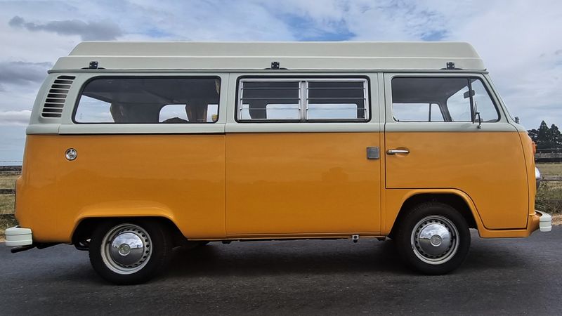 Devom Moon Raker 1979 Volkswagen T2 2L Devon Moonraker Camper Van RHD For Sale By Auction